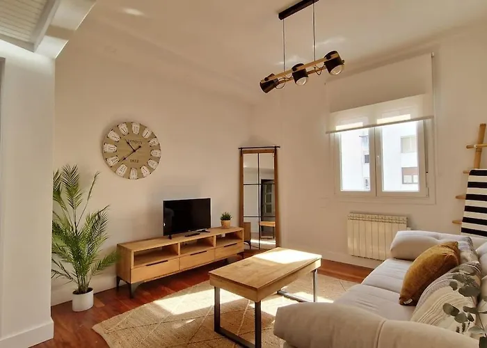 Cozy Apartment In The City Center By Aloha Bilbao